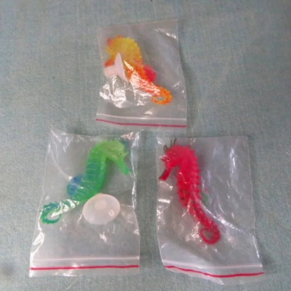 3 Fake Seahorses
